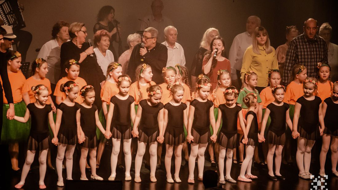 KONCERT JESIENNY „LUBIMY SOBIE POMARZYĆ”