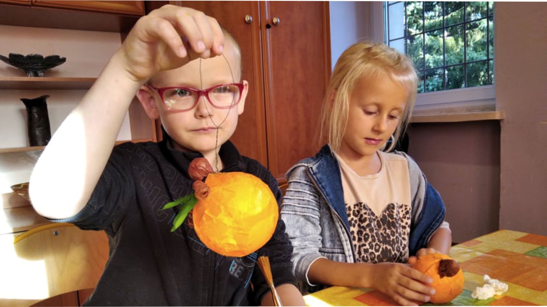E.ART | RĘKODZIECIAKI w AKCJI!