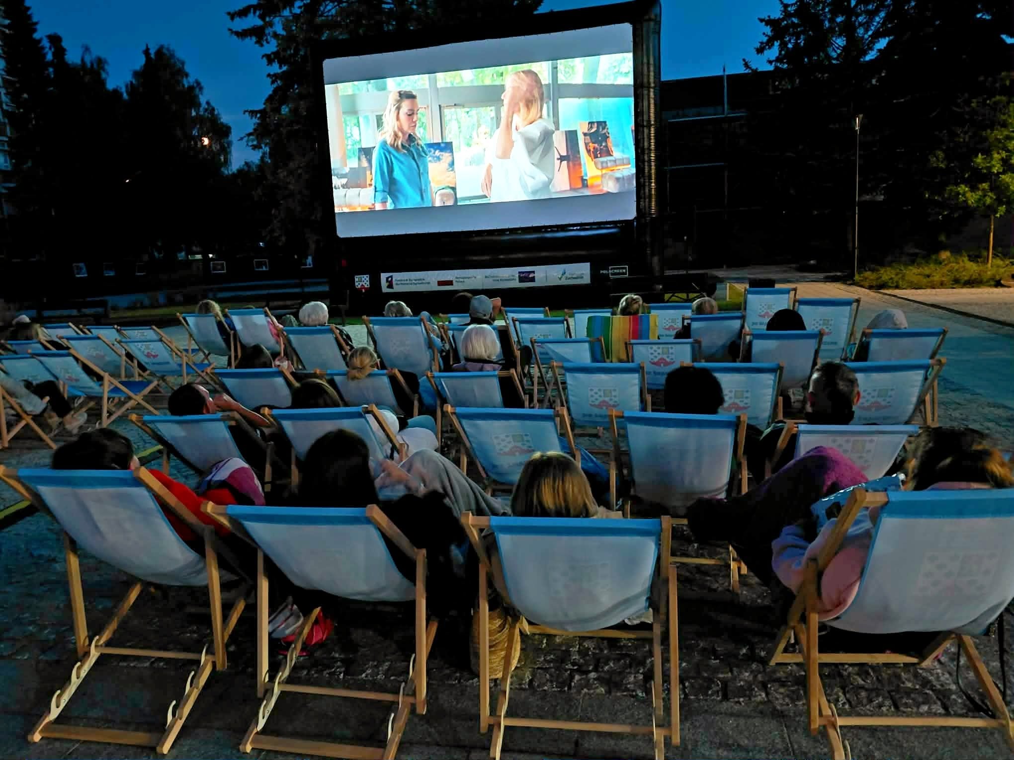 NDKowe Kino w plenerze